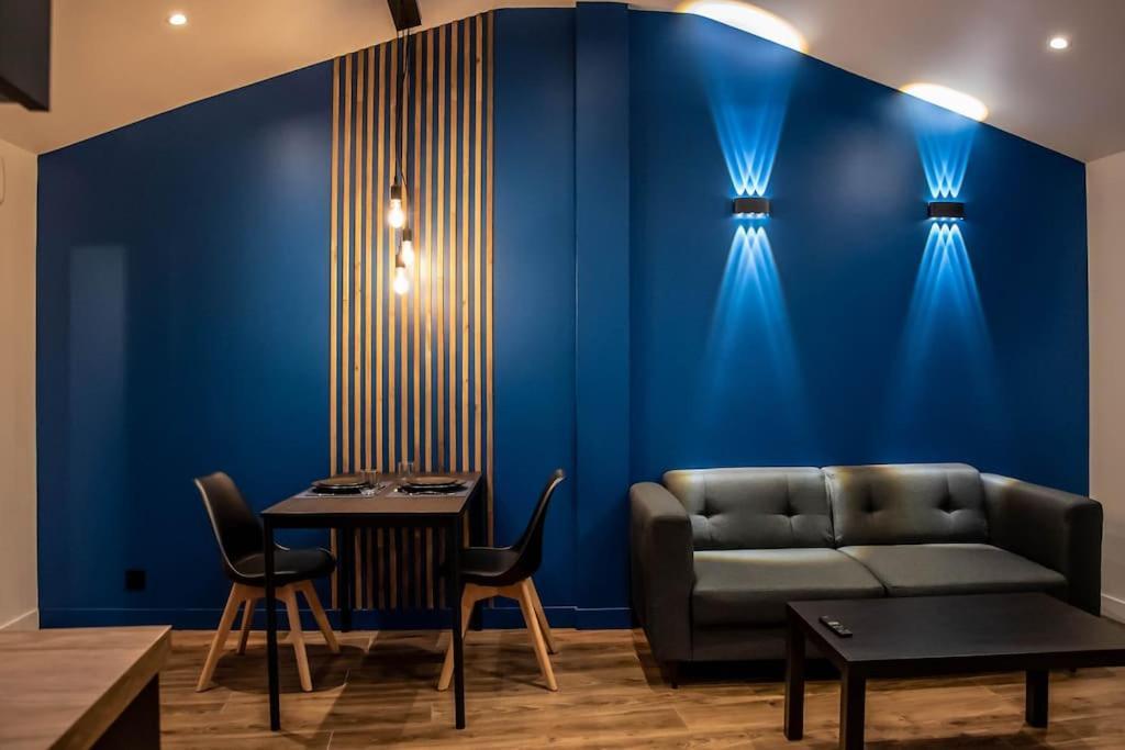 Blue Night - Jacuzzi - Bord De Seine Apartment Corbeil-Essonnes Exterior photo