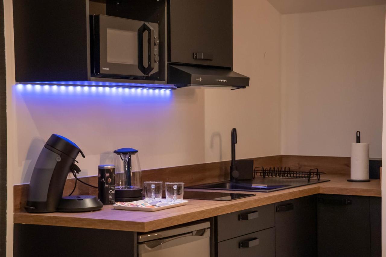 Blue Night - Jacuzzi - Bord De Seine Apartment Corbeil-Essonnes Exterior photo